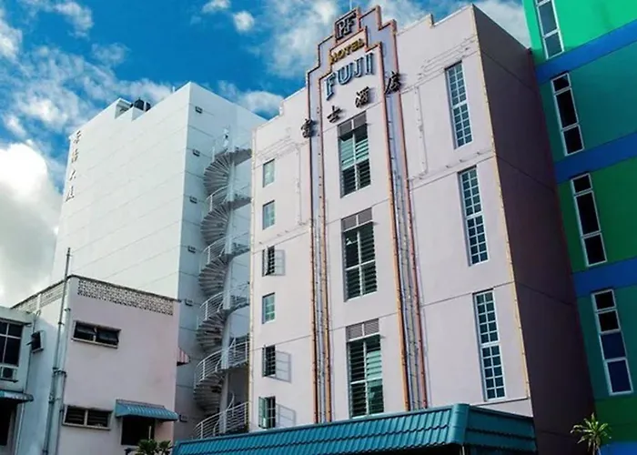 Cheap hotel: Hotel Fuji